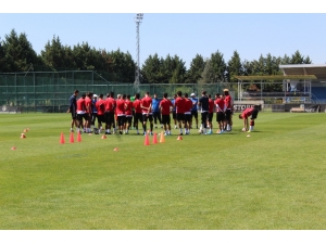 Güray Vural: "Göztepe Maçını Kazanmak İstiyoruz"