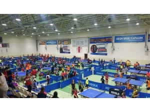 Büyükşehir’in Masa Tenisçileri Milli Takım Seçmelerine Katılıyor