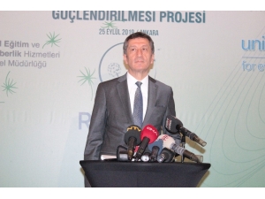 Milli Eğitim Bakanı Selçuk: "4+4+4 Konusunda Aynı Sene 1’inci Sınıfa Kayıt Olmasından Kaynaklı Kısmi Bir Öğrenci Artışı Var. Milli Eğitim Bakanlığı Olarak Gerekli Çalışmaları Yapıyoruz”