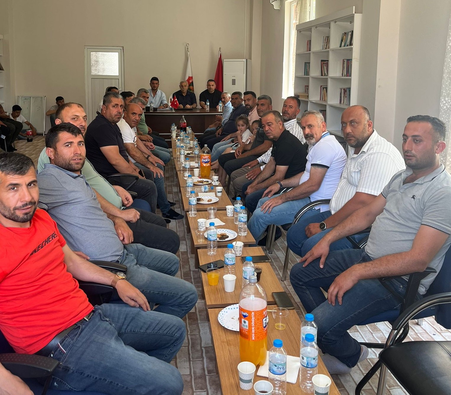 ali-dagi-orman-ve-zeytinlikleri-koruma-dernegi-ilk-olagan-genel-kurulunu-gerceklestirdi