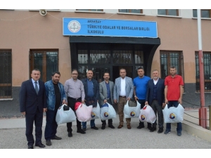 Atso’dan Öğrencilere Mont Desteği