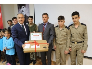 Rize’de Öğrenciler 32 Ton Elektronik Atık Topladı