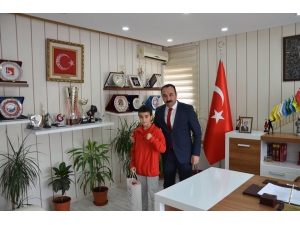 İl Müdürü Yıldız, Türkiye Şampiyonunu Ağırladı