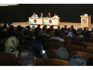 Van Yyü’de "Uluslararası Türkoloji Araştırmaları Sempozyumu" Başladı