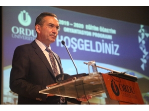 Rektörden Öğrencilere Güvence