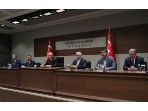 Cumhurbaşkanı Erdoğan: “8 Hafif Yaralı Var, Bazı Binalarda Hafifi Hasar Söz Konusu”