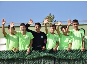 Manisa Bbsk’nın Kış Spor Okullarına Büyük İlgi