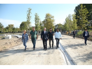Başkan Yüce, Millet Bahçesinde İncelemelerde Bulundu