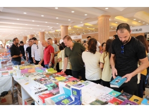 Alanyaspor, Kitap Günleri Fuarı’na Katıldı