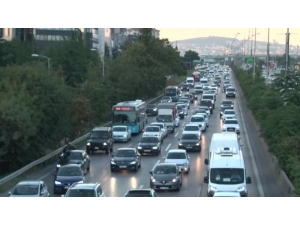 E-5’te Deprem Trafiği Havadan Görüntülendi