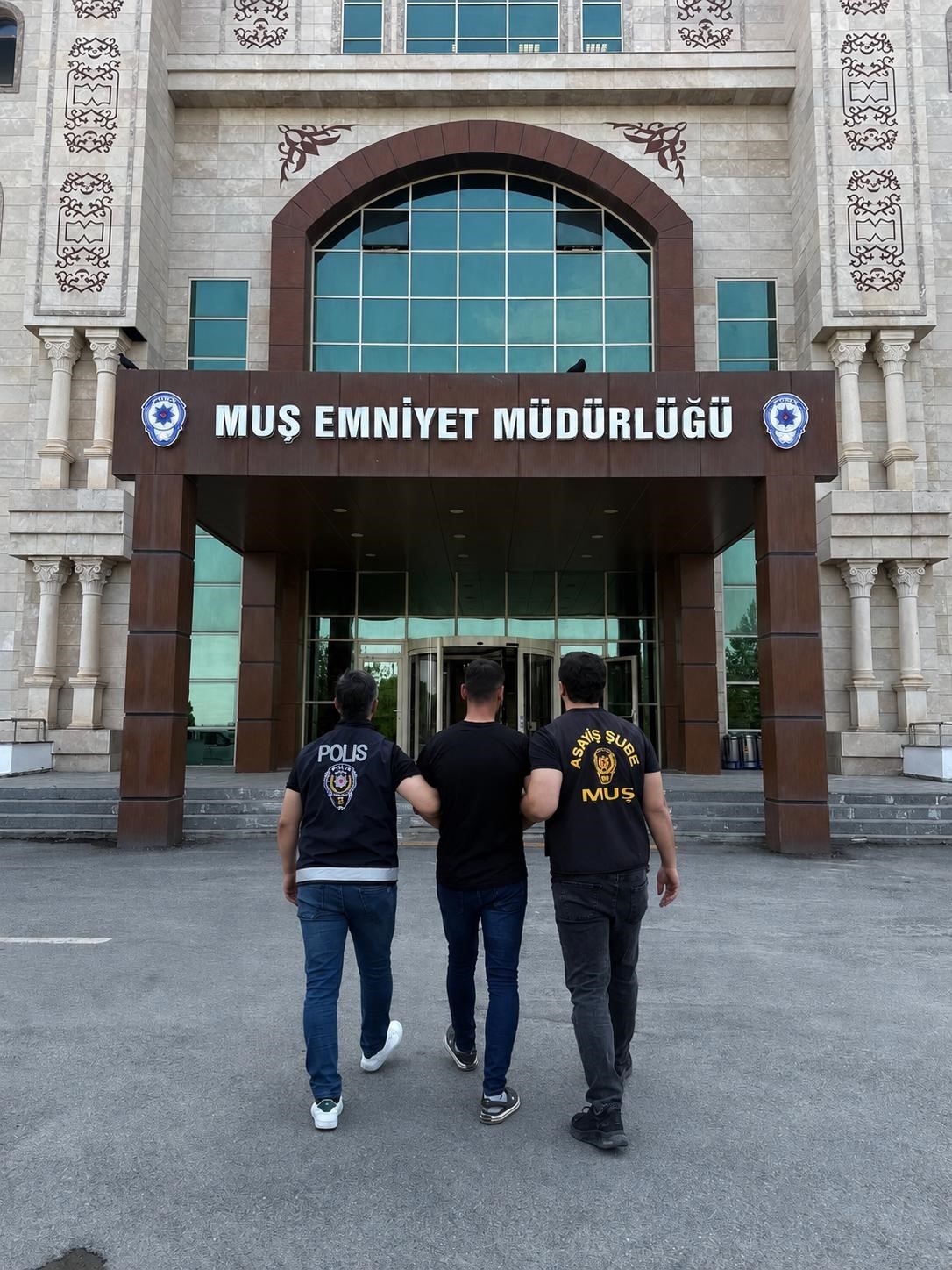 mus-ta-10-yil-kesinlesmis-hapis-cezasi-bulunan-sahis-yakalandi