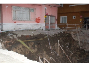 Ordu’da 5 Katlı Bina Çökme Tehlikesi Yüzünden Boşaltıldı