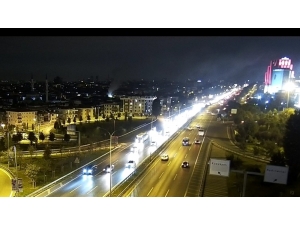 Maltepe’de Çatı Yangını Korkuttu