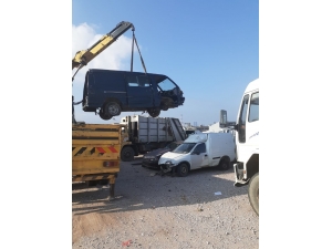 Körfez’deki Hurda Araçlar Kaldırılıyor