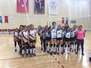 Vakıfbank, Kayserili Voleybolcu Yağmur Gökdemir’i Kadrosuna Kattı