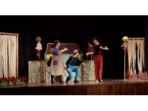 Çocuklar Tiyatro Keyfini Tepebaşı’nda Yaşadı