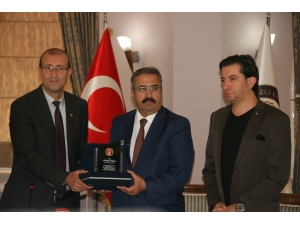 Emniyet Müdürü Mevlüt Demir, Basın Mensuplarına Veda Etti