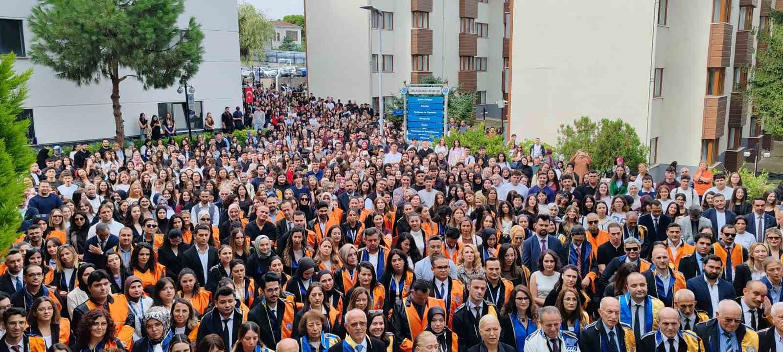 avrasya-universitesi-nde-yeni-akademik-yil-torenle-basladi