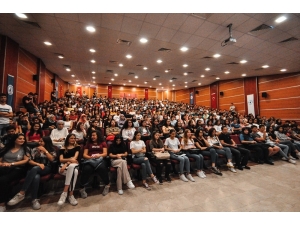 Pamukkale Üniversitesi Yeni Dönem “Oryantasyon Günü”nü Tamamladı