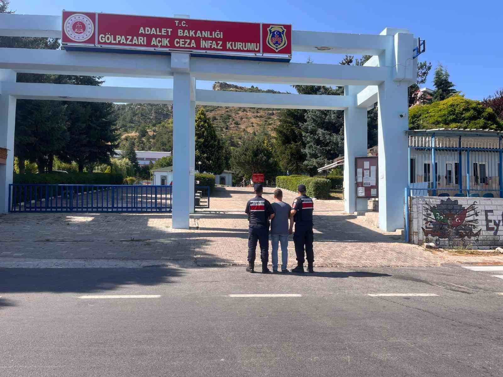 bilecik-te-1-yil-13-ay-hapis-cezasi-ile-aranan-sahis-yakalandi