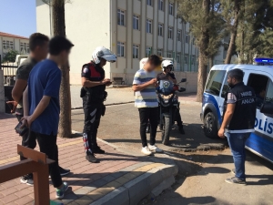 Antalya’da Emniyet Kemeri Takmayan Okul Servislerine Ceza