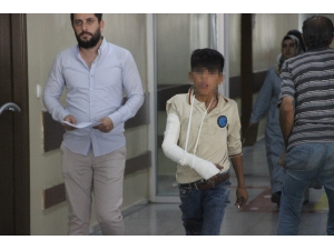 Hırsızlık Yapan Çocuk Öldüresiye Dövüldü