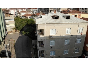 Pendik’te Tahliye Edilen Bina Havadan Görüntülendi