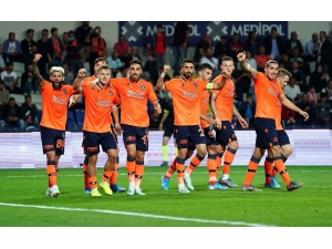 Başakşehir İkinci Galibiyetini Aldı