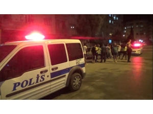 Hatay’da Motosiklet Ağaca Çarptı: 2 Yaralı