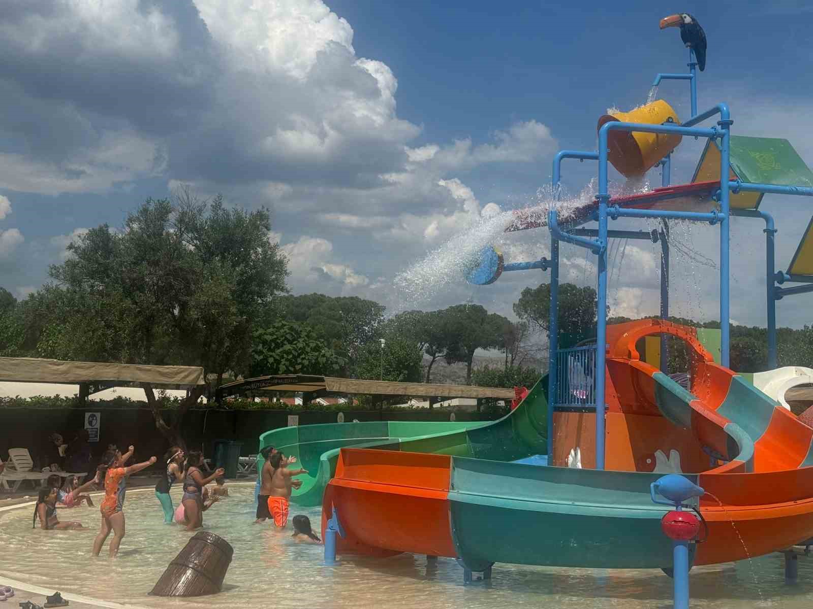 tekstil-park-aquapark-kapilarini-acti