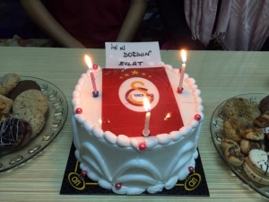 Arda Turan Ve Chedjou Minik Taraftara Sürpriz Yaptı