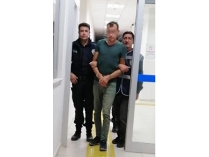 Arkadaşlarıyla Birlikte Babasının Koyunlarını Çaldı