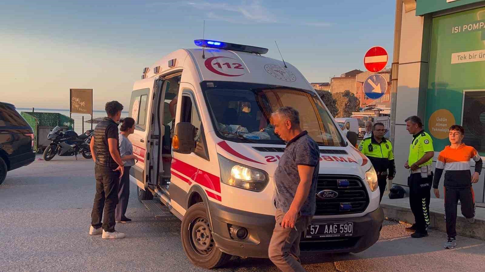sinop-ta-kontrolden-cikan-motosiklet-devrildi-1-yarali