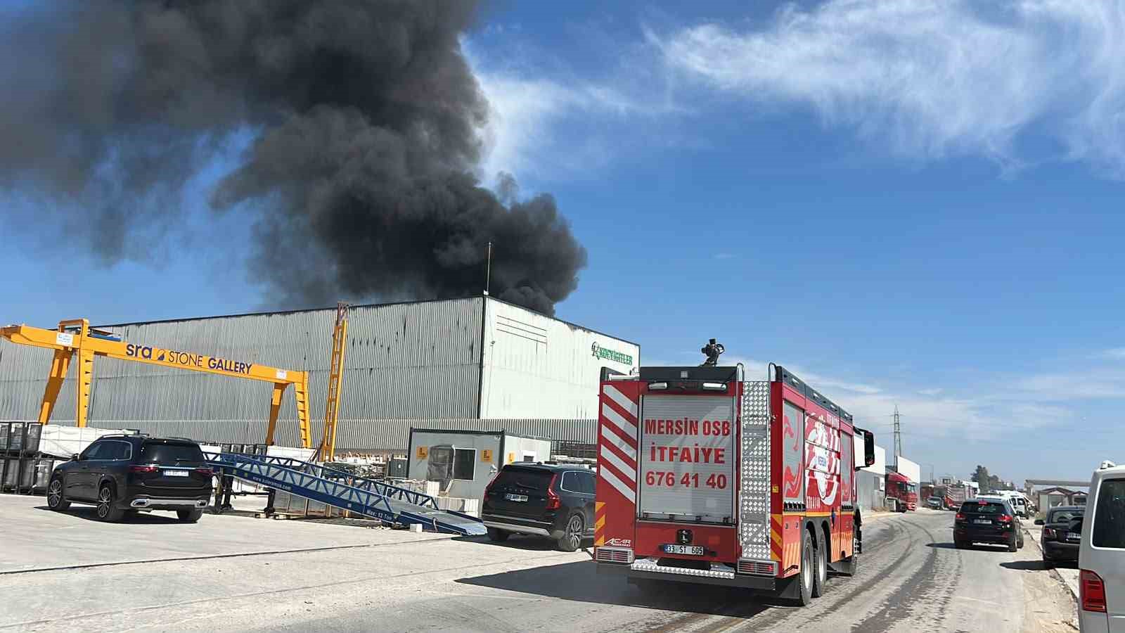 mersin-de-fabrika-yangini