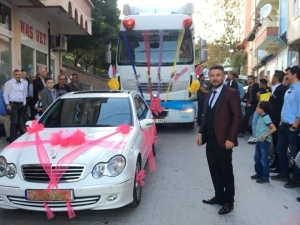 Tırı Gelin Arabası Yaptı