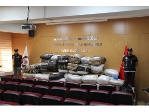Bir Anahtardan Yola Çıkan Ekipler 1 Ton Uyuşturucu Buldu