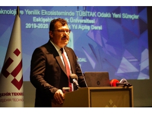 Estü’de 2019-2020 Eğitim Öğretim Yılı Tübitak Başkanı Mandal’ın İlk Ders Sunumu İle Başladı