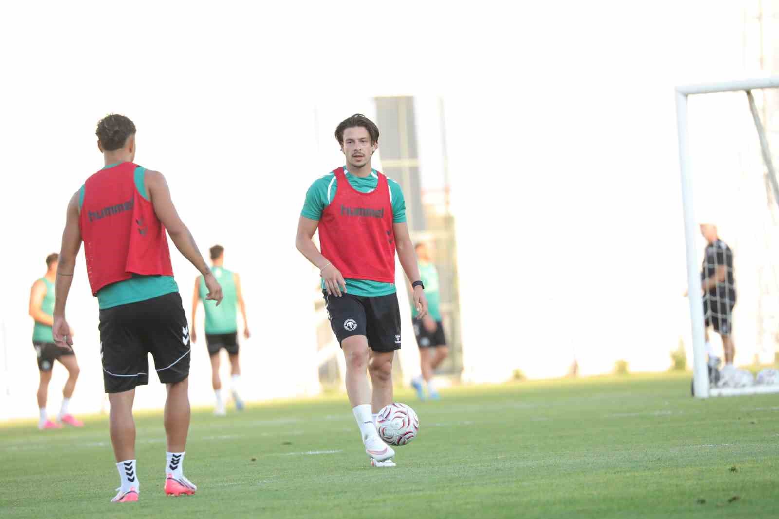 konyaspor-caykur-rizespor-maci-hazirliklarini-tamamladi