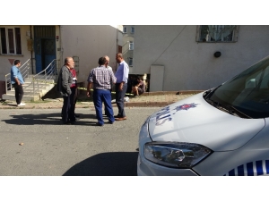 Sancaktepe’de Bir Kadın Kaldırımda Silahla Vurulmuş Halde Bulundu