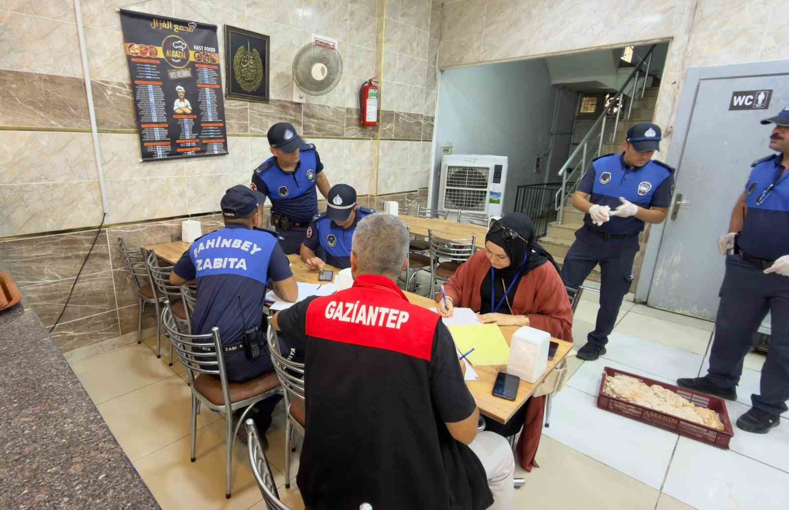 sahinbey-belediyesi-tarafindan-yapilan-denetimlerde-703-kilogram-bozuk-et-ele-gecirildi