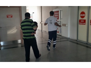 Üzerine Buzdolabı Kapağı Düşen Çocuk Yaralandı