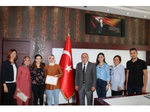 Pdr Öğrencilerine Bilimsel Araştırma Ödülü