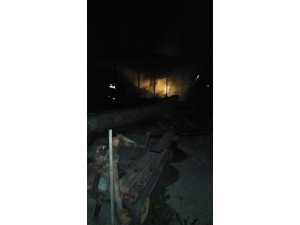 Samanlık Alevlere Teslim