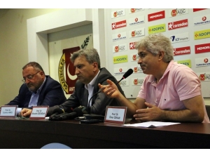 Silikonda Milyonda Bir Oranda Meme Kanseri Riski