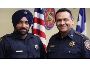 Abd’de Başörtülü İlk Sih Polis Memuru Öldürüldü