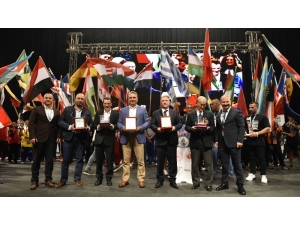 Ümit Uysal, Sporculara Seslendi