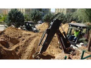 13 Yıl Önce Kaybolan Adamın Cesedi İş Makinesi İle Aranıyor