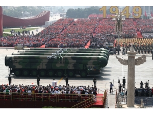 Çin’den 70. Yıl Dönümünde Gövde Gösterisi