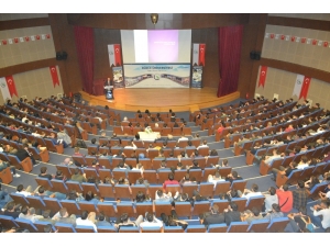 Yeni Öğrenciler İçin Oryantasyon