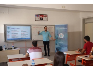 Proje Döngüsü Yönetimi Eğitimi Verildi